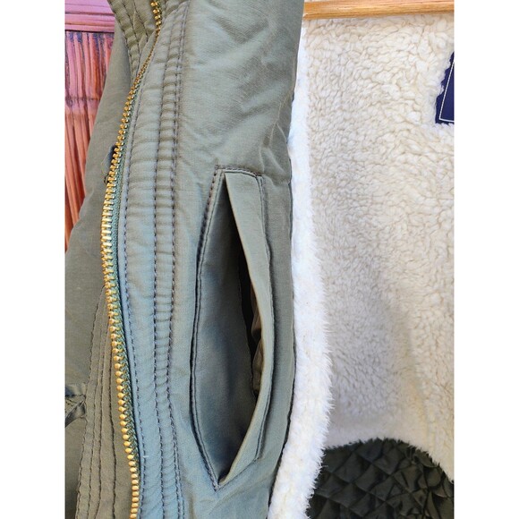 Women's American Eagle Sherpa lined jacket, sz Large - Picture 7 of 9